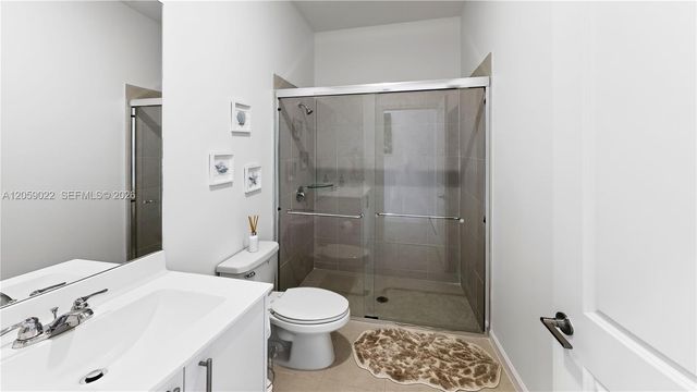 2208 SE 30th St, Homestead, FL 33035