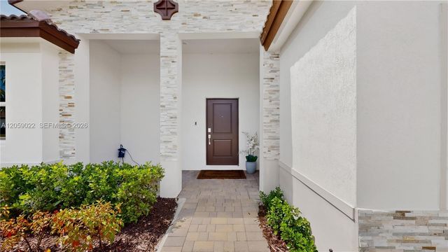 2208 SE 30th St, Homestead, FL 33035