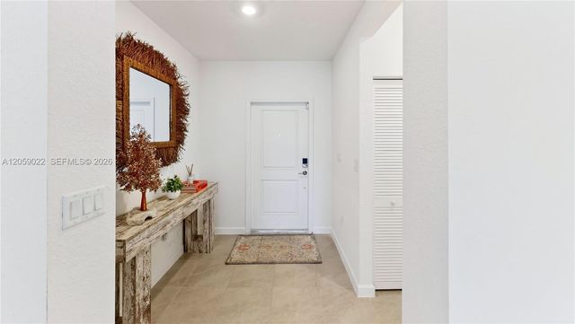 2208 SE 30th St, Homestead, FL 33035