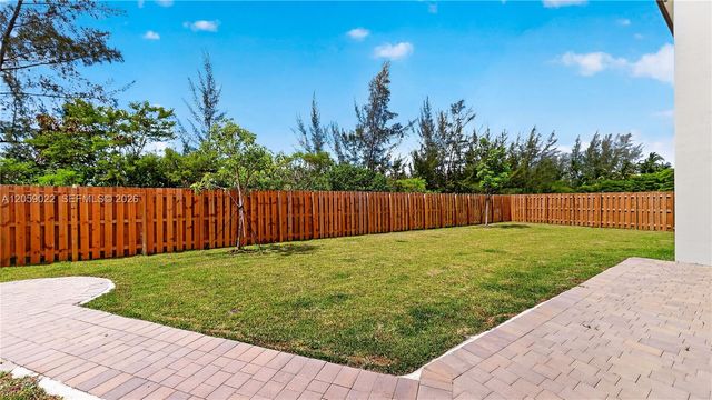 2208 SE 30th St, Homestead, FL 33035