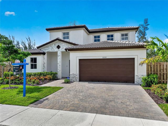 2208 SE 30th St, Homestead, FL 33035