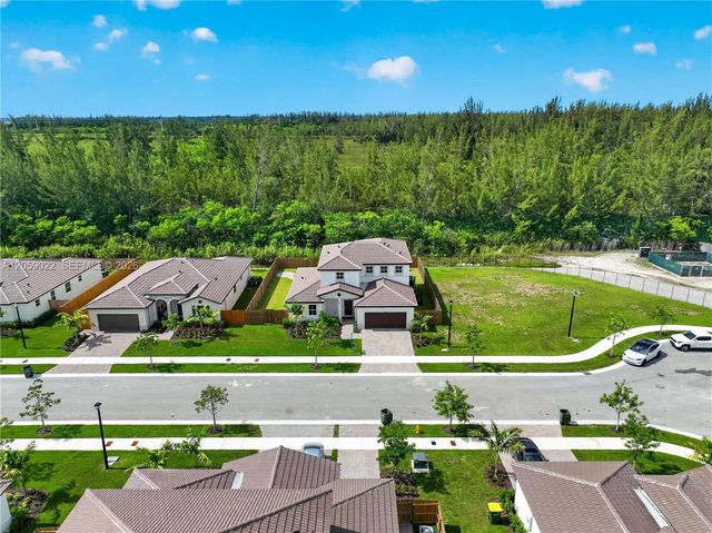 2208 SE 30th St, Homestead, FL 33035