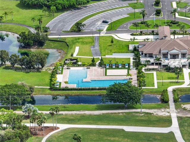2208 SE 30th St, Homestead, FL 33035
