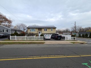 58 Rocky Hill Avenue, New Britain, CT 06051