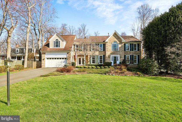 12015 HAMDEN CT, Oakton, VA 22124