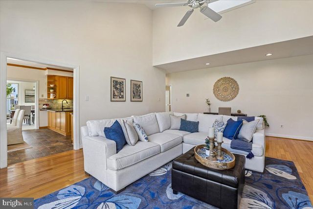 12015 HAMDEN CT, Oakton, VA 22124