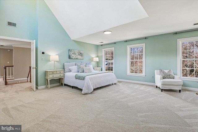 12015 HAMDEN CT, Oakton, VA 22124