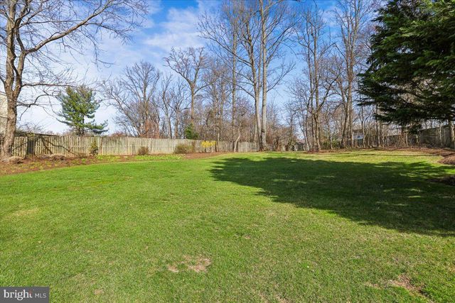 12015 HAMDEN CT, Oakton, VA 22124