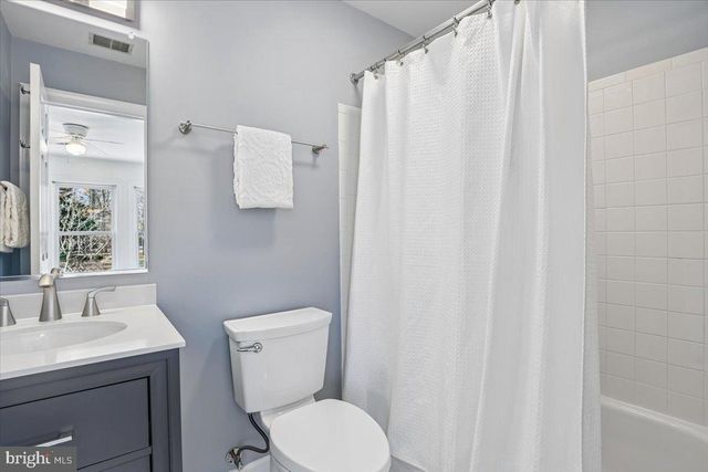 12015 HAMDEN CT, Oakton, VA 22124