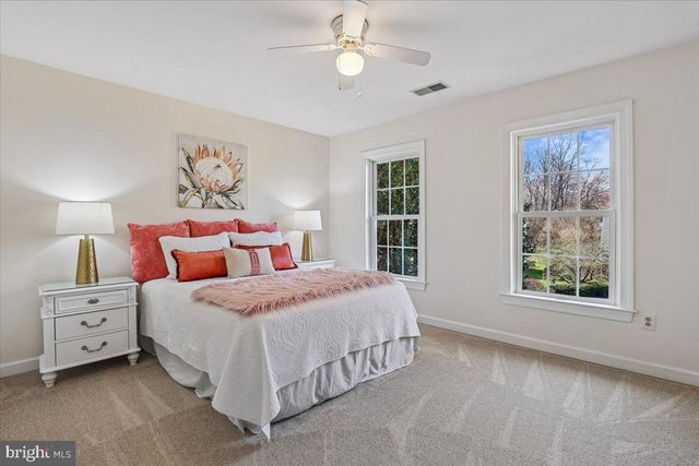 12015 HAMDEN CT, Oakton, VA 22124