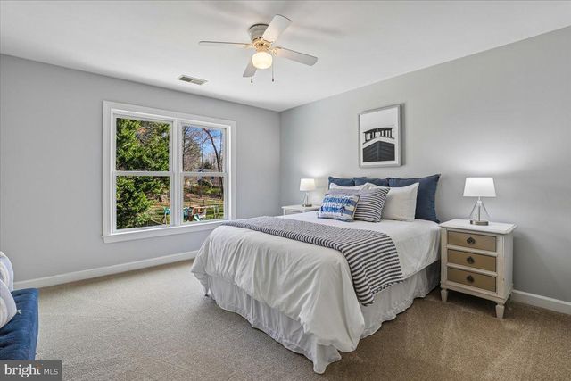 12015 HAMDEN CT, Oakton, VA 22124