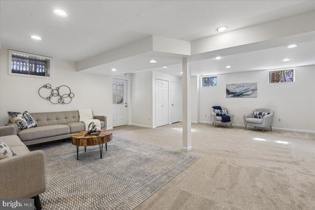 12015 HAMDEN CT, Oakton, VA 22124