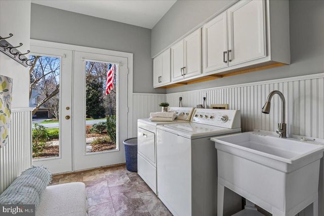 12015 HAMDEN CT, Oakton, VA 22124