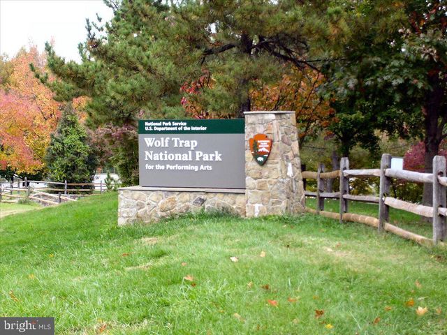 12015 HAMDEN CT, Oakton, VA 22124