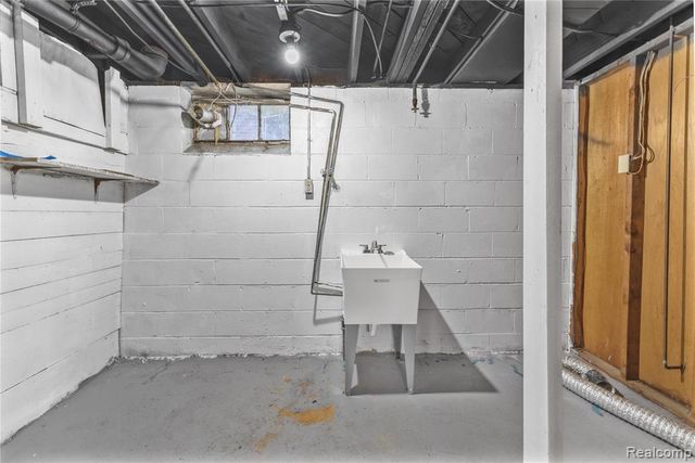 20178 Manor Street, Detroit, MI 48221