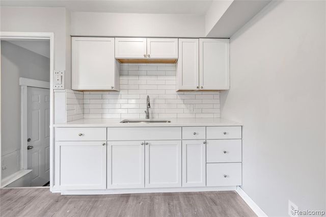 20178 Manor Street, Detroit, MI 48221