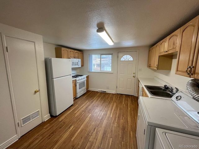 7705 W 61st Ave, Arvada, CO 80004