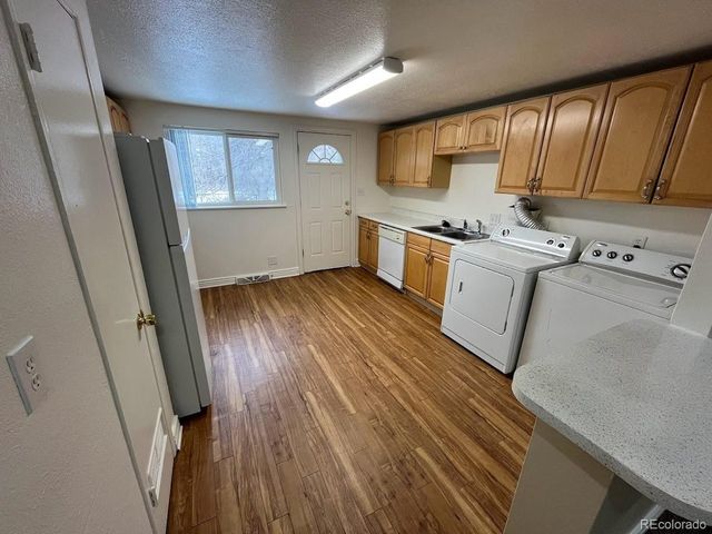 7705 W 61st Ave, Arvada, CO 80004