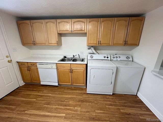 7705 W 61st Ave, Arvada, CO 80004