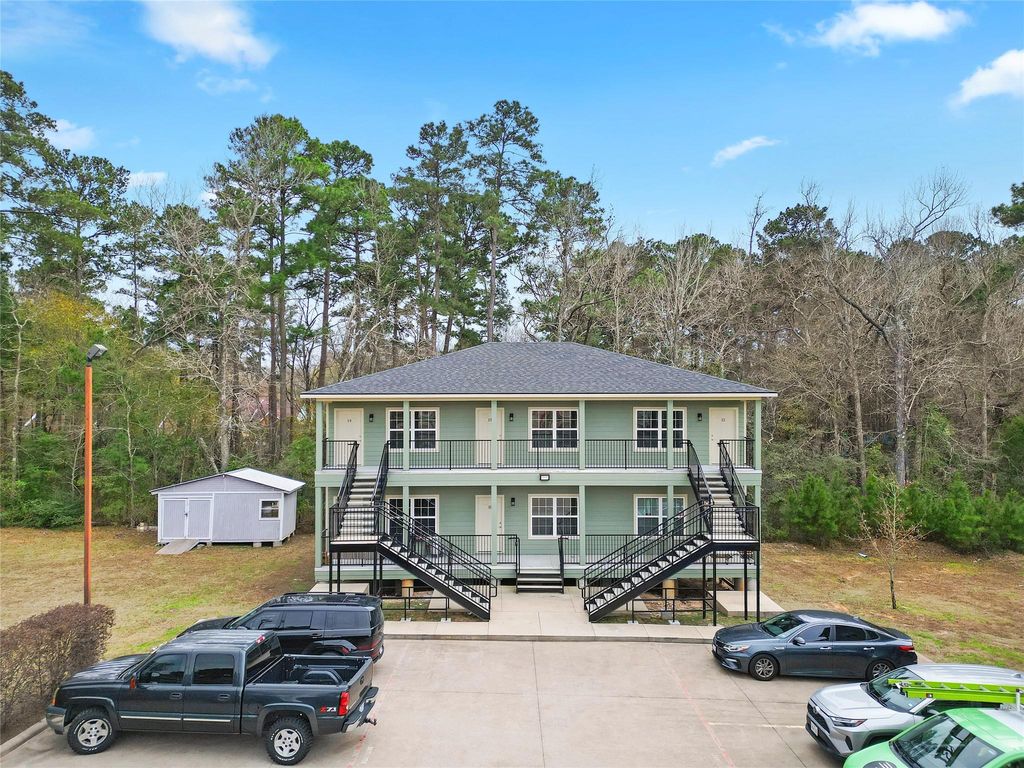 409 Beto St 12, Huntsville, TX 77340