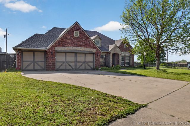 9302 N 98th East Court, Owasso, OK 74055