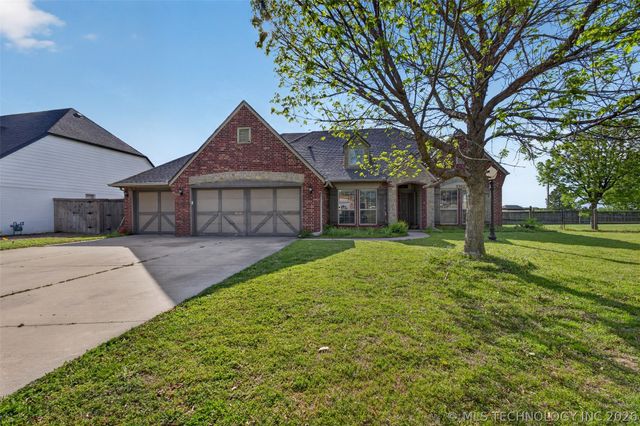 9302 N 98th East Court, Owasso, OK 74055