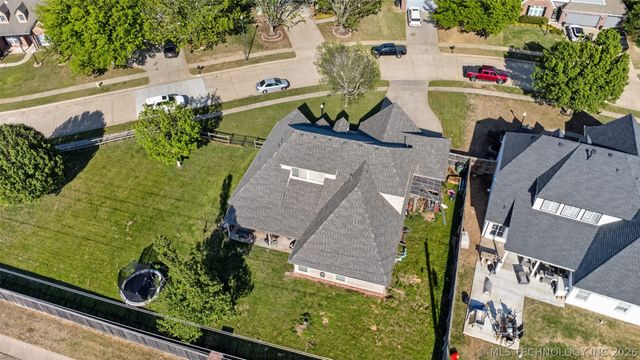 9302 N 98th East Court, Owasso, OK 74055