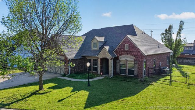 9302 N 98th East Court, Owasso, OK 74055