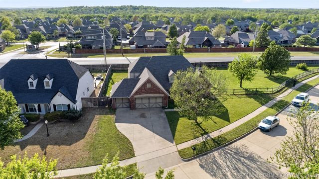 9302 N 98th East Court, Owasso, OK 74055