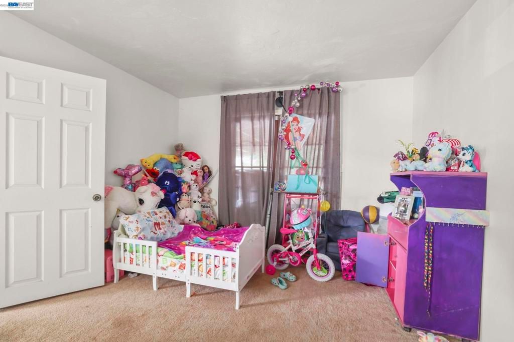 Image 6 of property listing at 20 Kessler Ln, Oakley, CA 94561