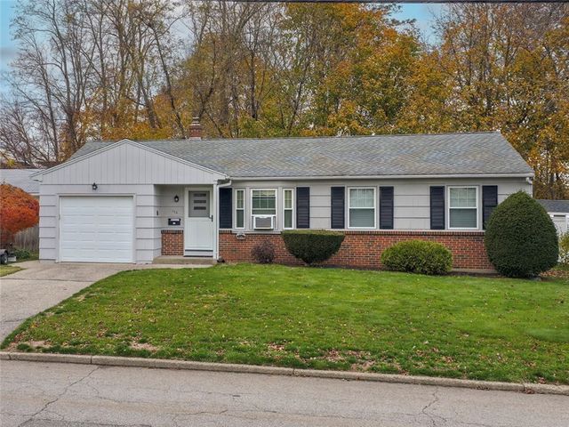 110 Crest Drive, Pawtucket, RI 02861