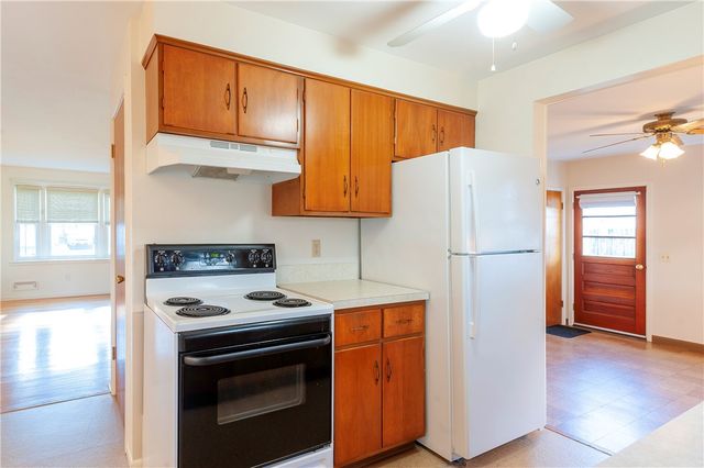 110 Crest Drive, Pawtucket, RI 02861