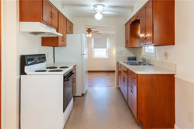 110 Crest Drive, Pawtucket, RI 02861