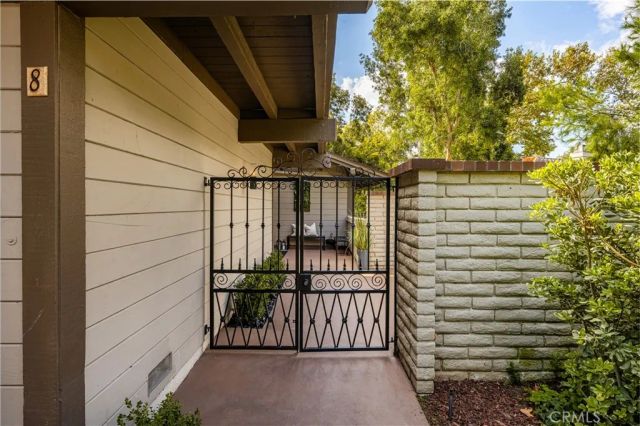 8 Montanas Sud 60, Irvine, CA 92612