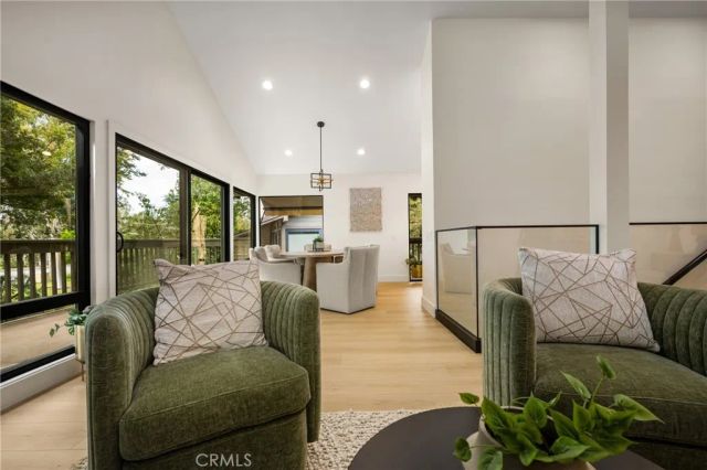 8 Montanas Sud 60, Irvine, CA 92612