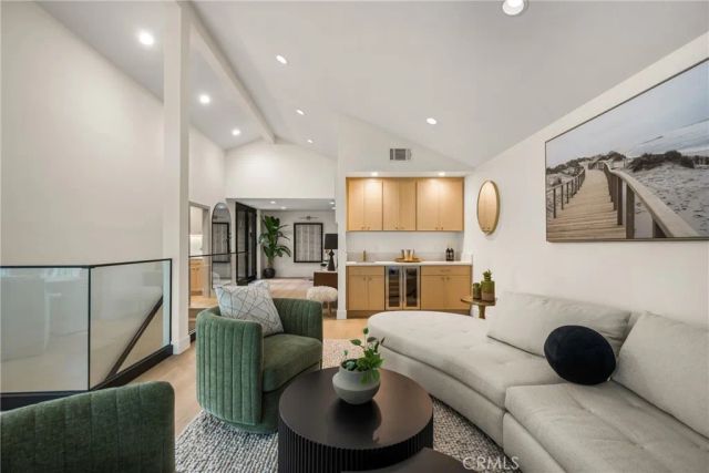 8 Montanas Sud 60, Irvine, CA 92612