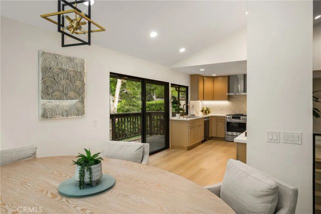 8 Montanas Sud 60, Irvine, CA 92612