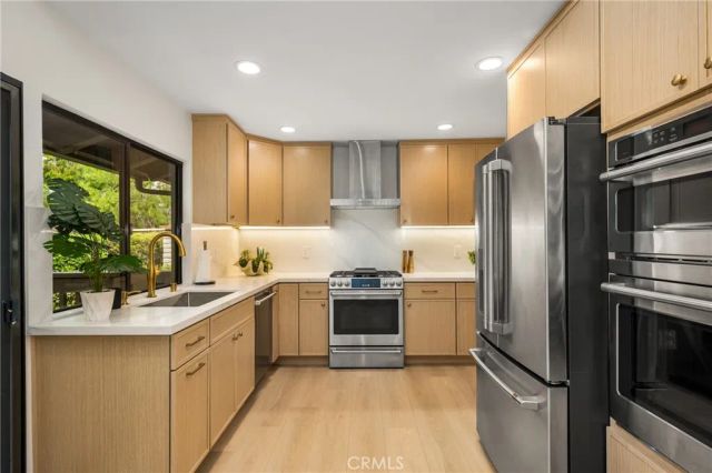 8 Montanas Sud 60, Irvine, CA 92612