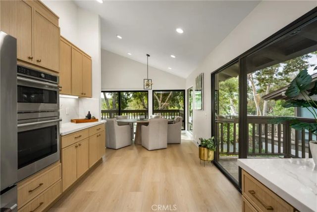 8 Montanas Sud 60, Irvine, CA 92612