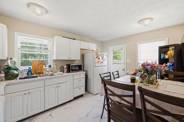 345 Larkwood Drive, Lexington, KY 40509