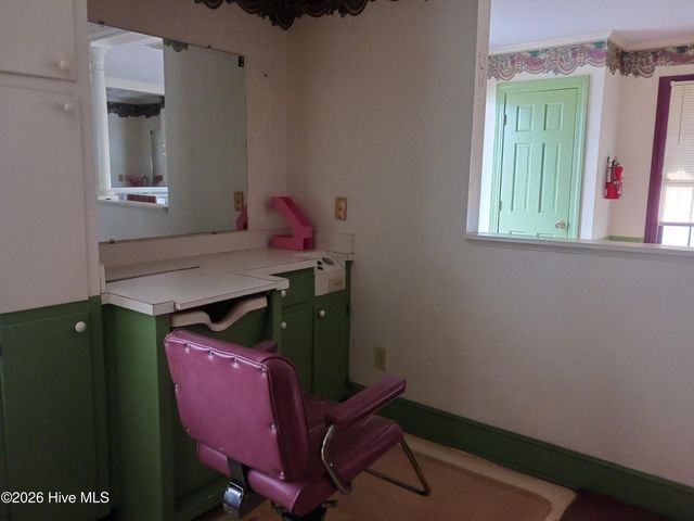 101 W Highland Avenue, Kinston, NC 28501