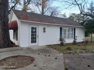 101 W Highland Avenue, Kinston, NC 28501