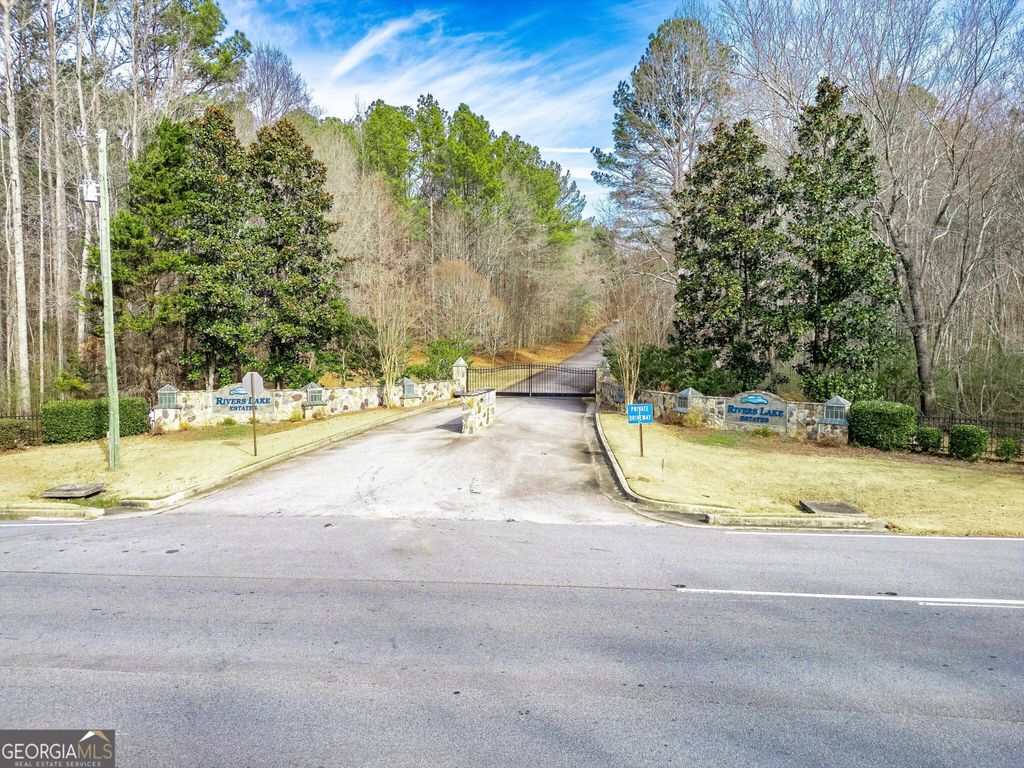 467 Rivers Road, Fayetteville, GA 30214