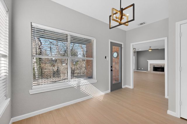 325 Crooked Creek, Garland, TX 75043