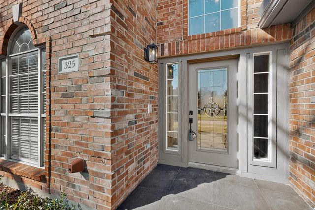 325 Crooked Creek, Garland, TX 75043