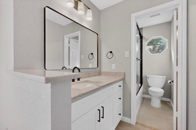 325 Crooked Creek, Garland, TX 75043