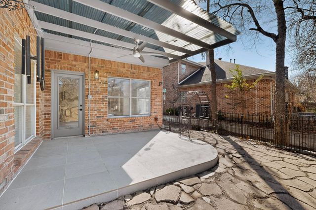 325 Crooked Creek, Garland, TX 75043