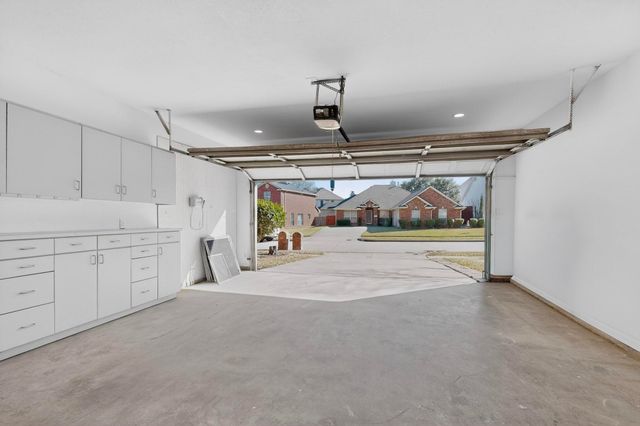 325 Crooked Creek, Garland, TX 75043