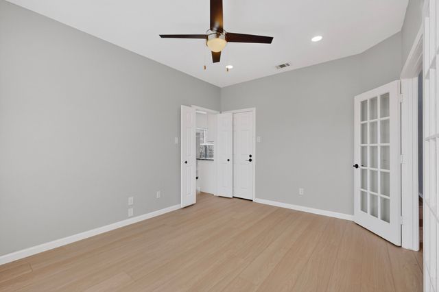 325 Crooked Creek, Garland, TX 75043