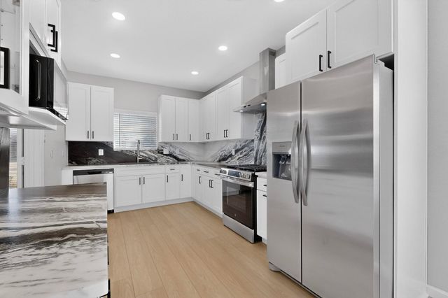 325 Crooked Creek, Garland, TX 75043